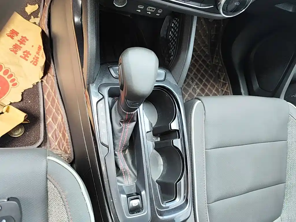 Chevrolet Tracker — миниатюра 14