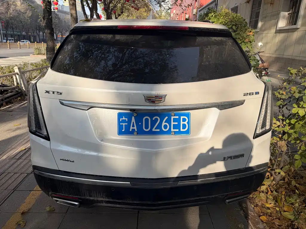 Cadillac XT5 — миниатюра 4