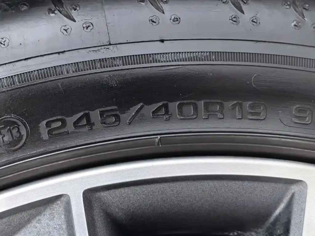 Lynk & Co 02 Hatchback — миниатюра 24