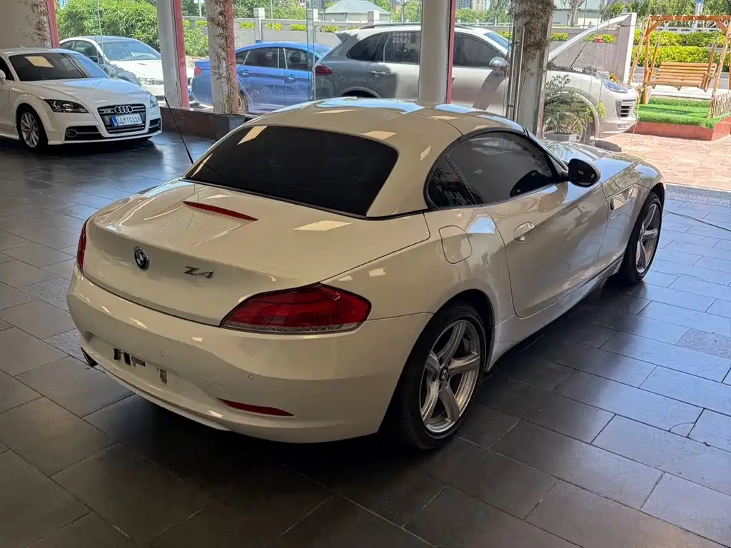 BMW Z4 2013 sDrive20i Lead