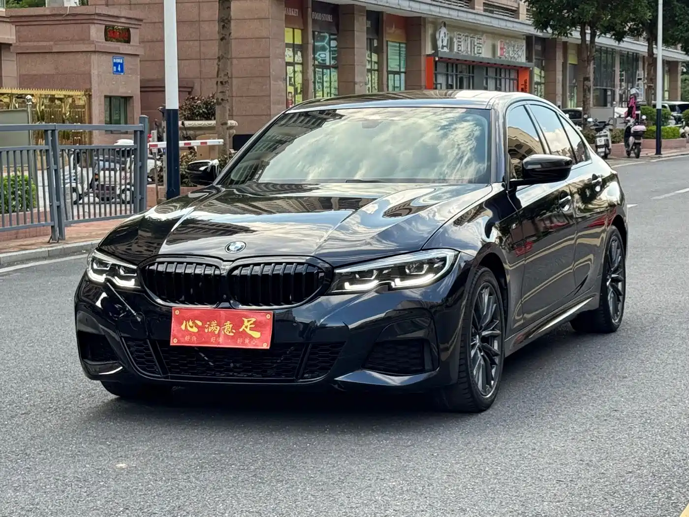宝马3系 2021款 改款 325i M运动曜夜套装 2021