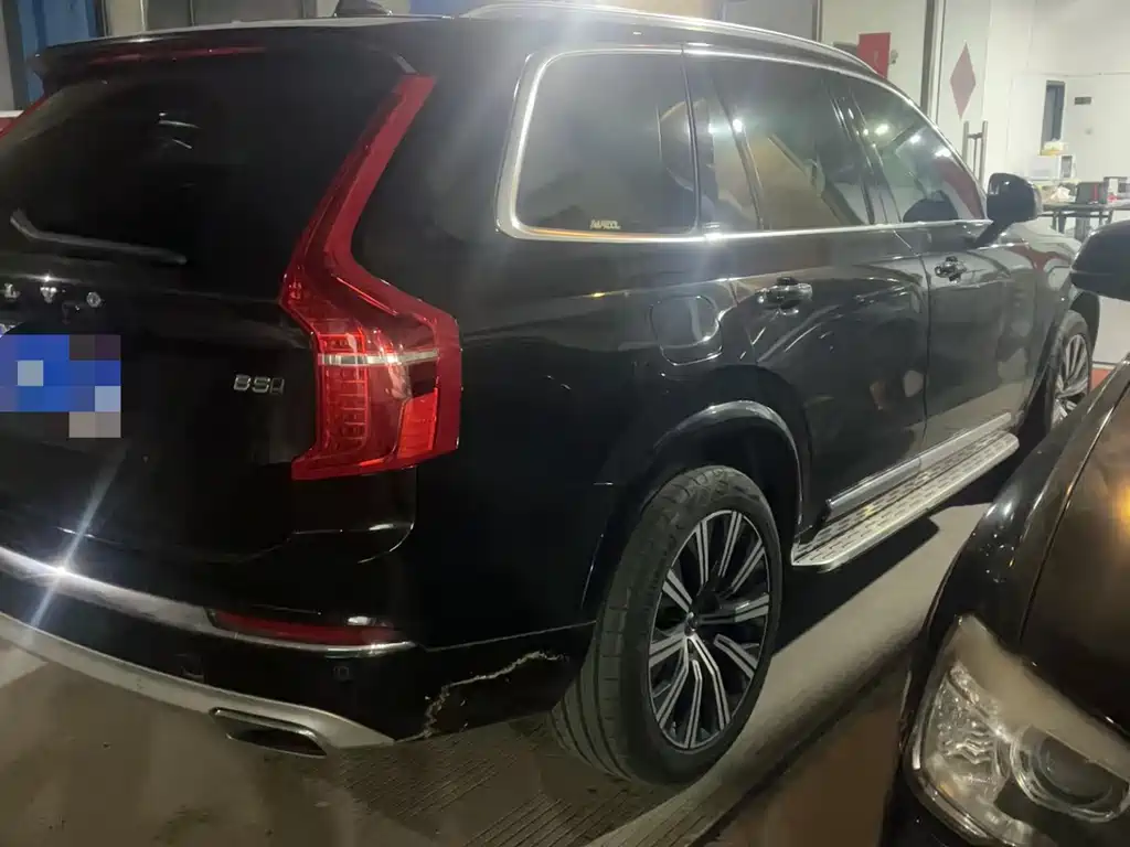 Volvo XC90 — миниатюра 6