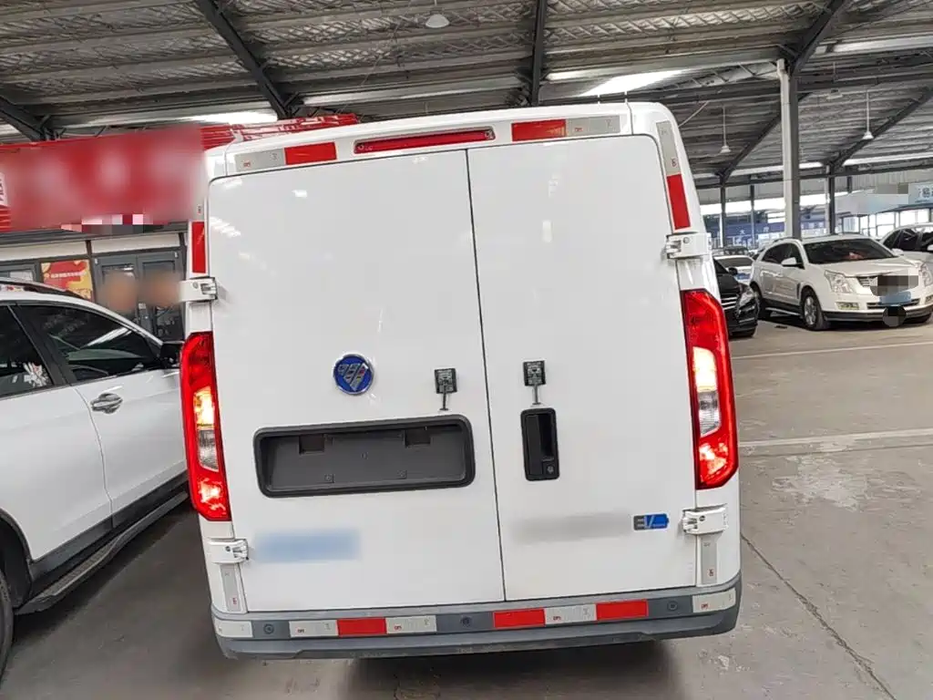 Foton Zhilan Genie E7 — миниатюра 6