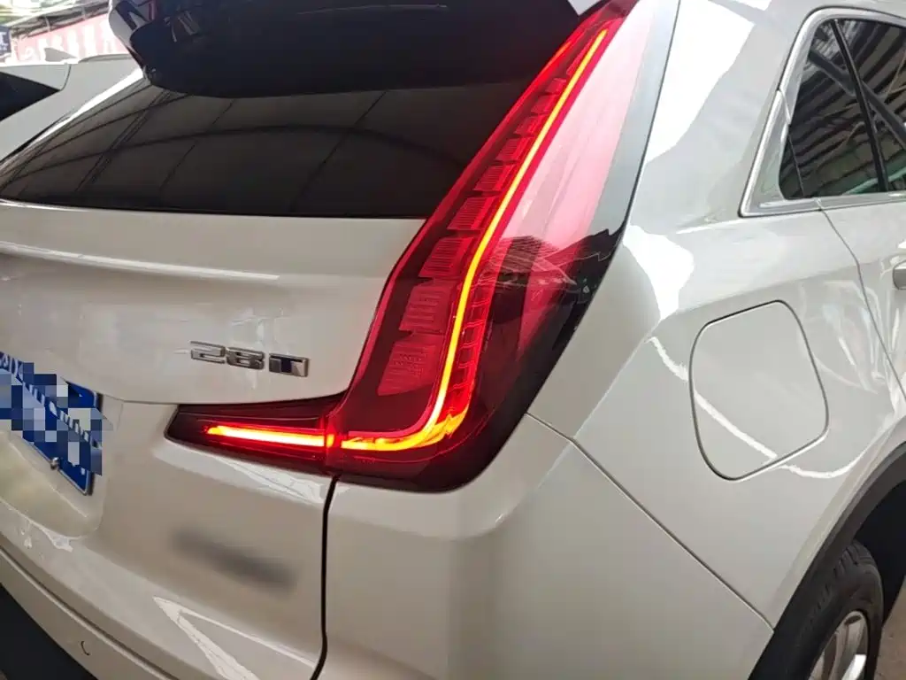 Cadillac XT4 — миниатюра 8
