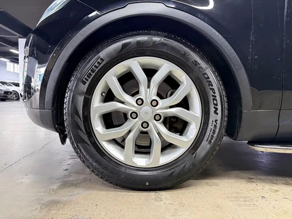 Land Rover Discovery — миниатюра 21