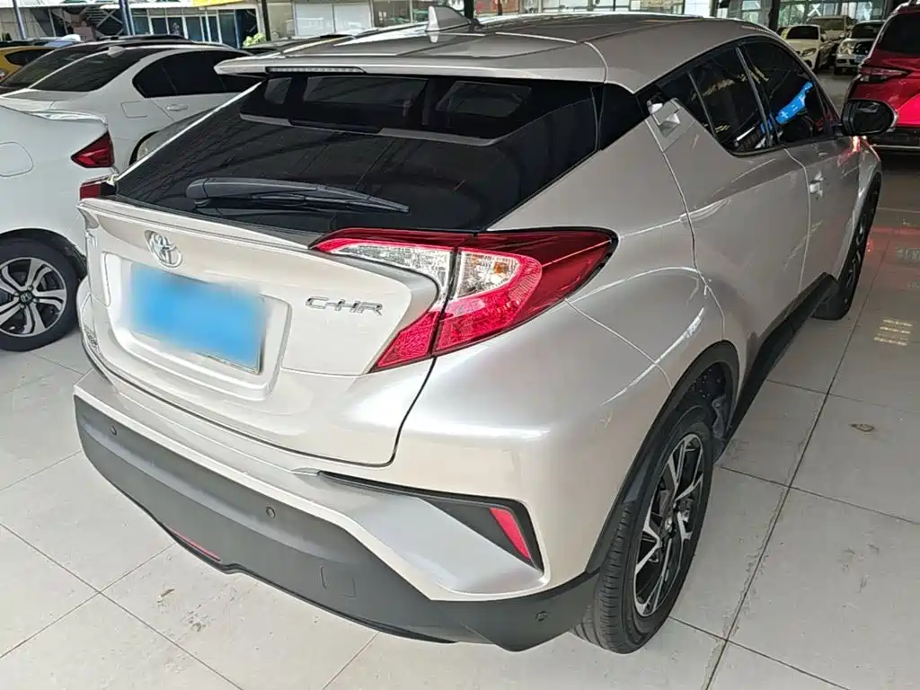 Toyota C-HR — миниатюра 7