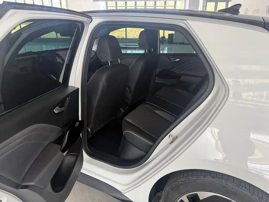 Volkswagen ID.3 — миниатюра 6