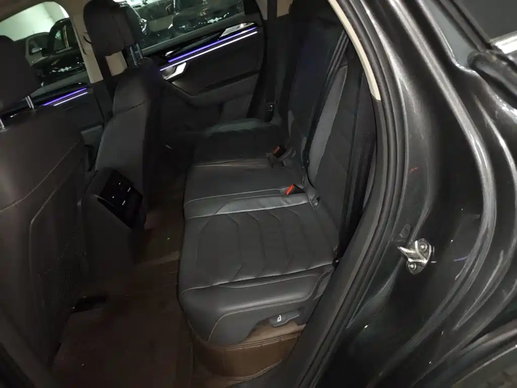 Volkswagen Touareg — миниатюра 17