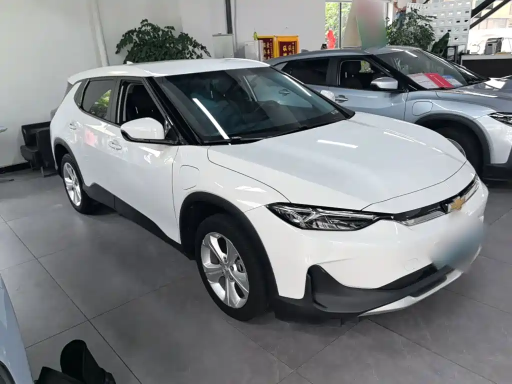 Chevrolet Menlo — миниатюра 4