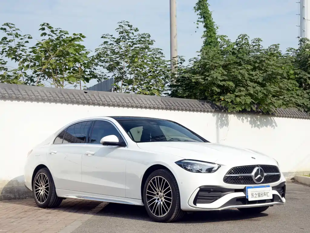 Mercedes-Benz C-Class — миниатюра 3