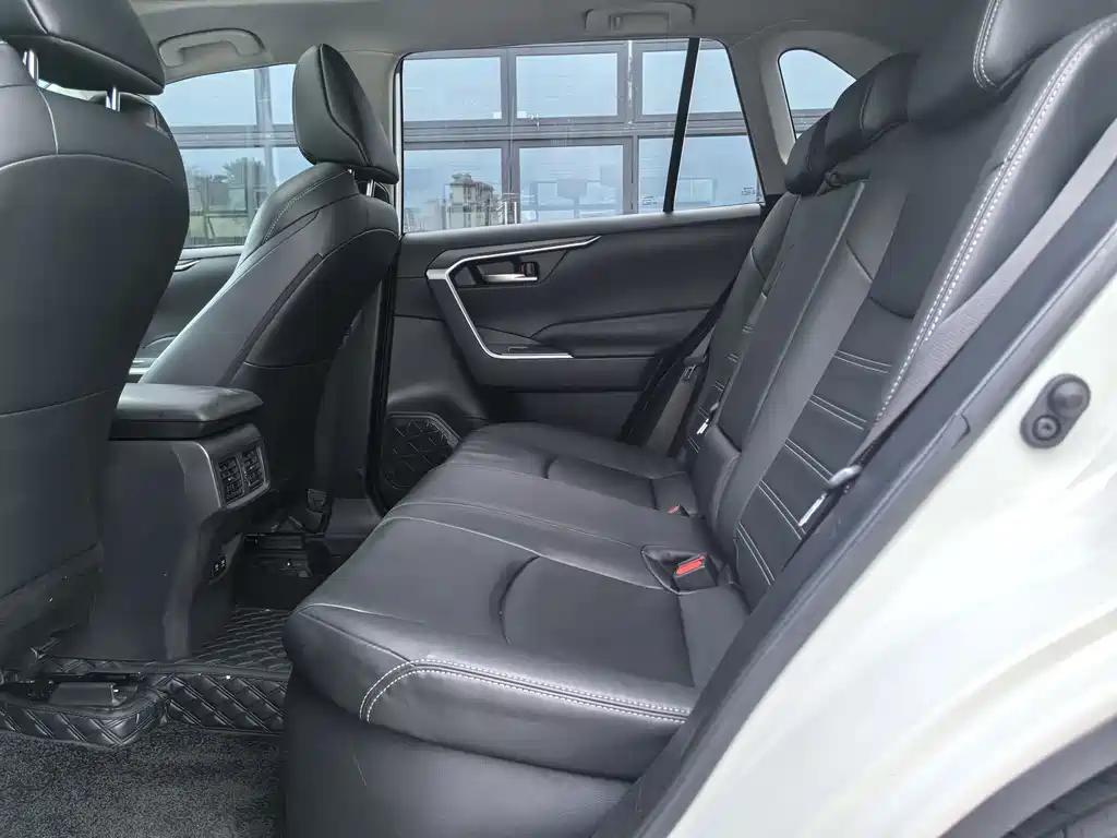 Toyota Wildlander — миниатюра 11