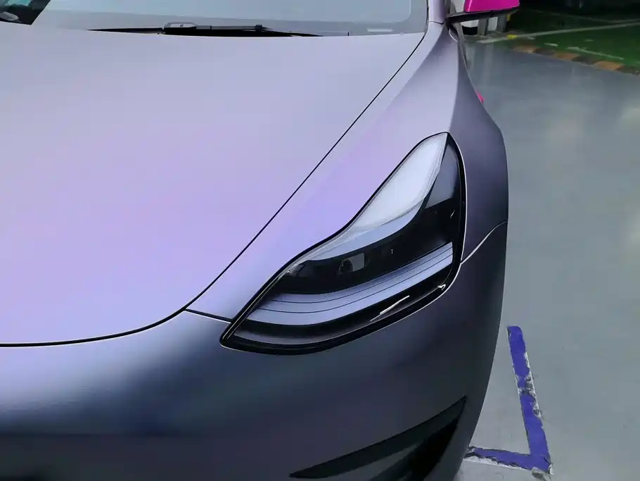 Tesla Model 3 — миниатюра 5