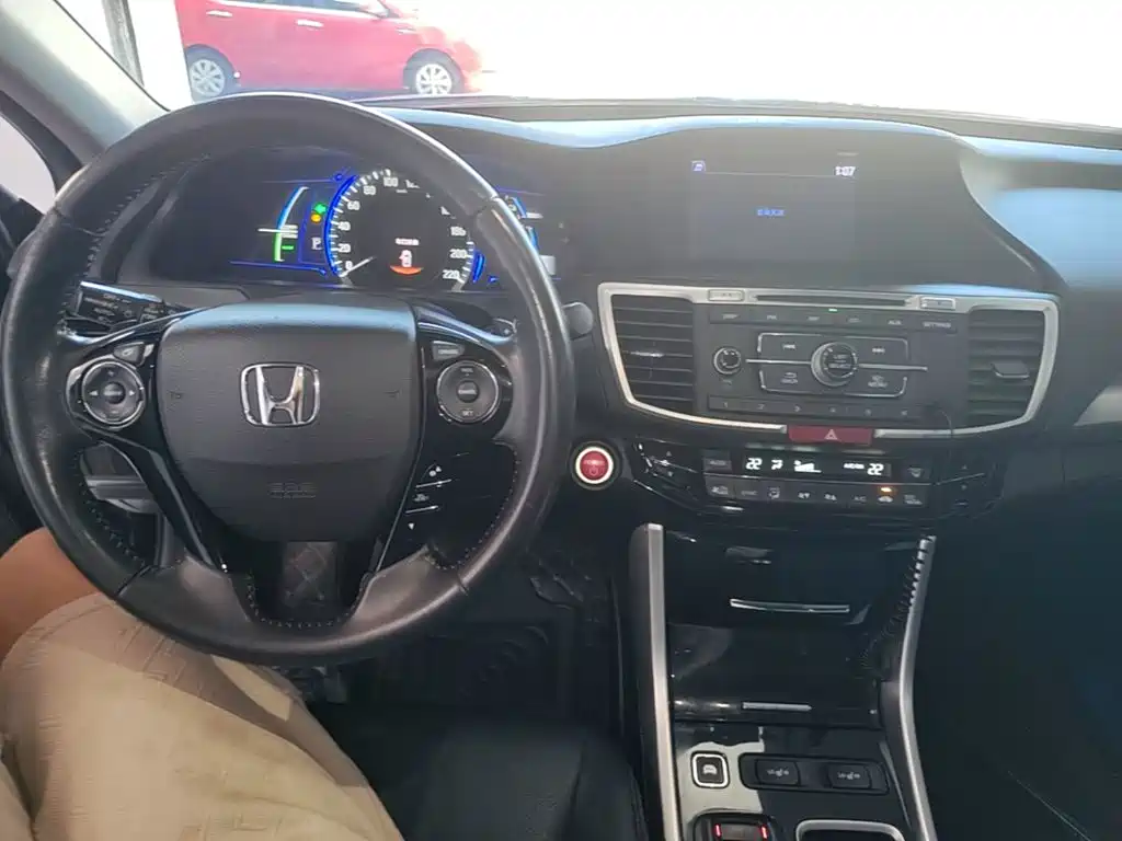 Honda Accord — миниатюра 10