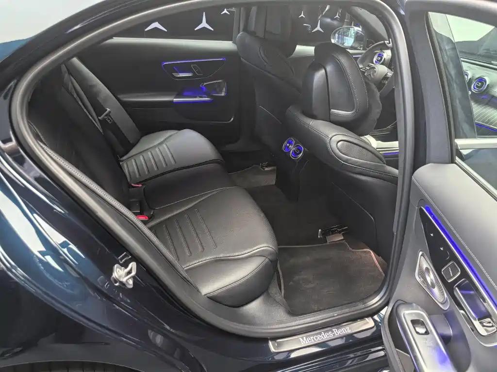Mercedes-Benz C-Class — миниатюра 22
