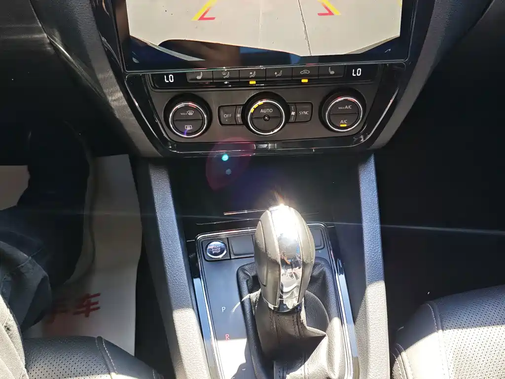 Volkswagen Sagitar — миниатюра 15