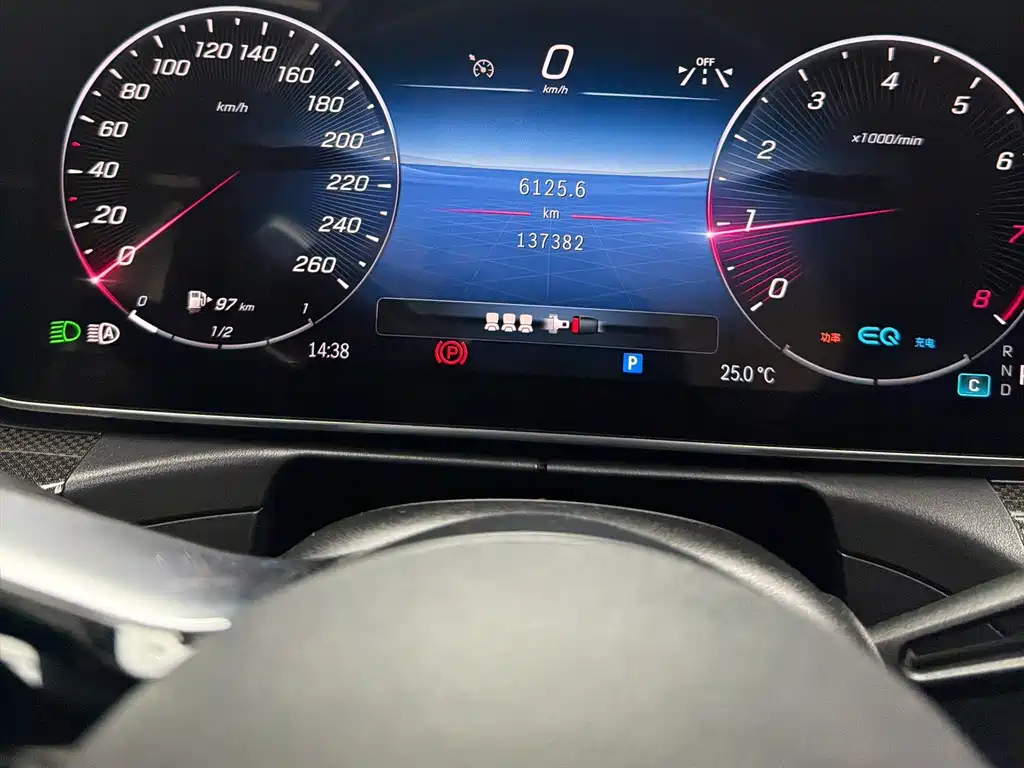 Mercedes-Benz C-Class — миниатюра 11