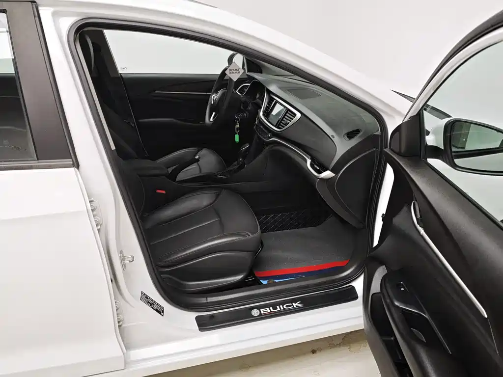 Buick Excelle — миниатюра 10