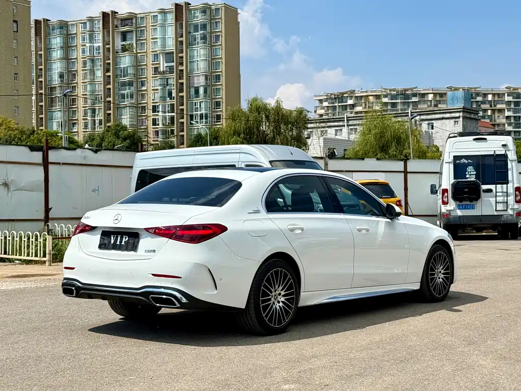 Mercedes-Benz C-Class — миниатюра 4