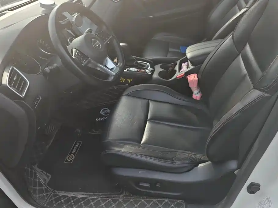 Nissan Qashqai — миниатюра 9