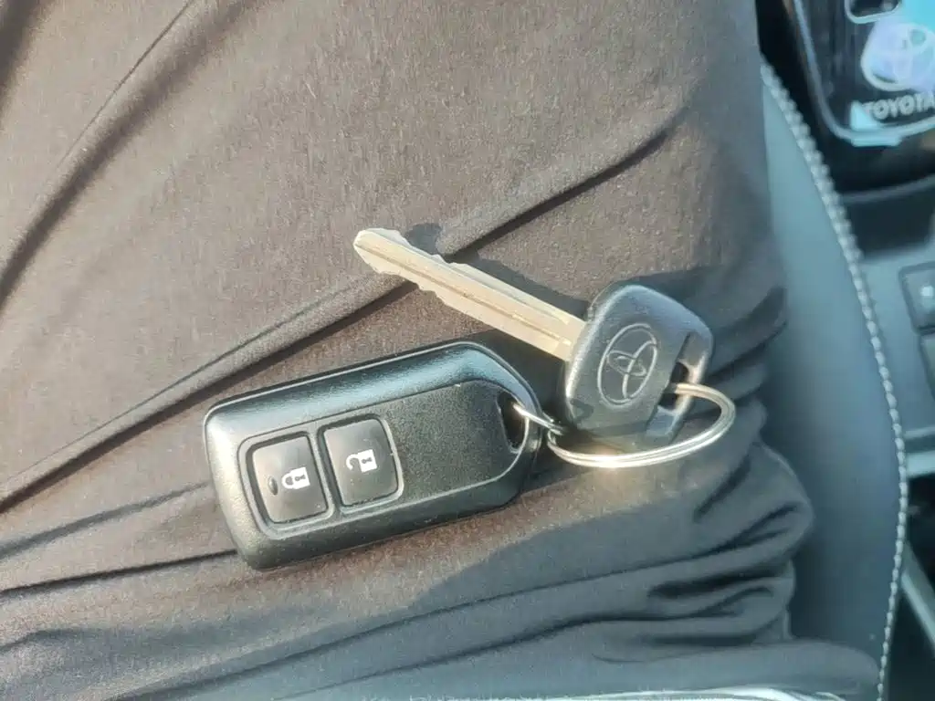 Toyota Yaris L — миниатюра 9