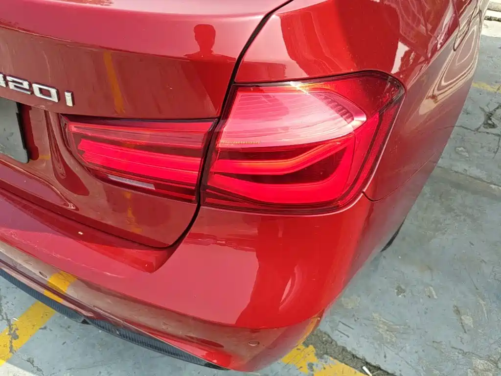 BMW 3 Series — миниатюра 8