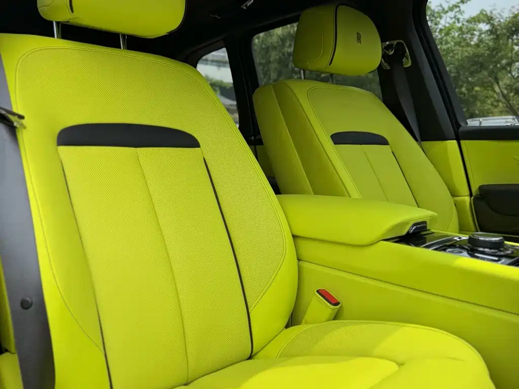 Rolls-Royce Cullinan — миниатюра 23