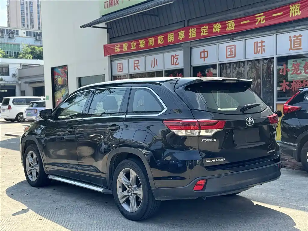 Toyota Highlander — миниатюра 12