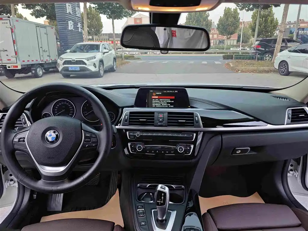 BMW 3 Series — миниатюра 16