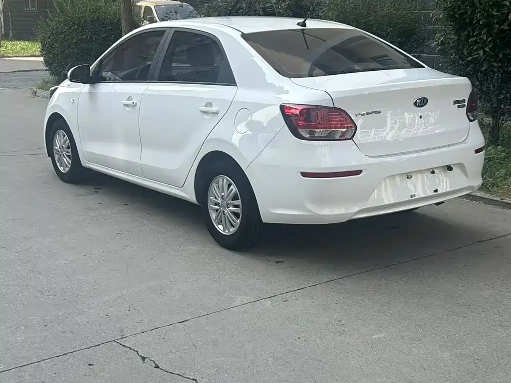 Kia Huanchi — миниатюра 6