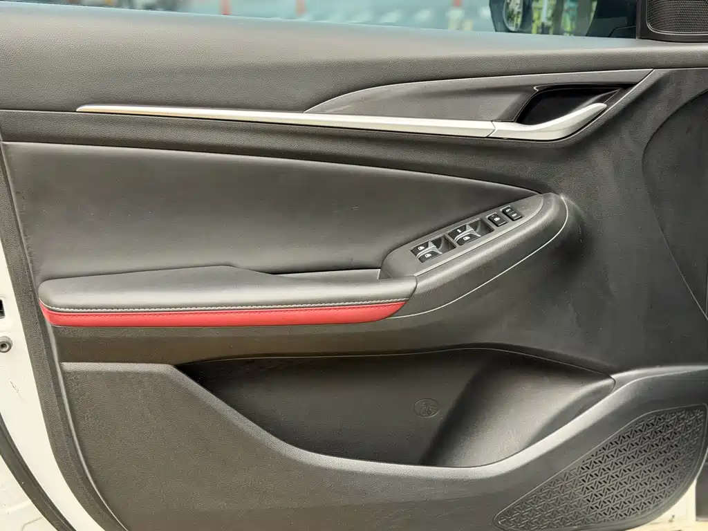 Changan Eado — миниатюра 9