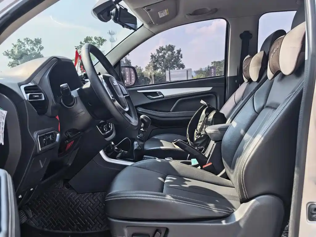Isuzu RE-MAX Ruimai — миниатюра 3