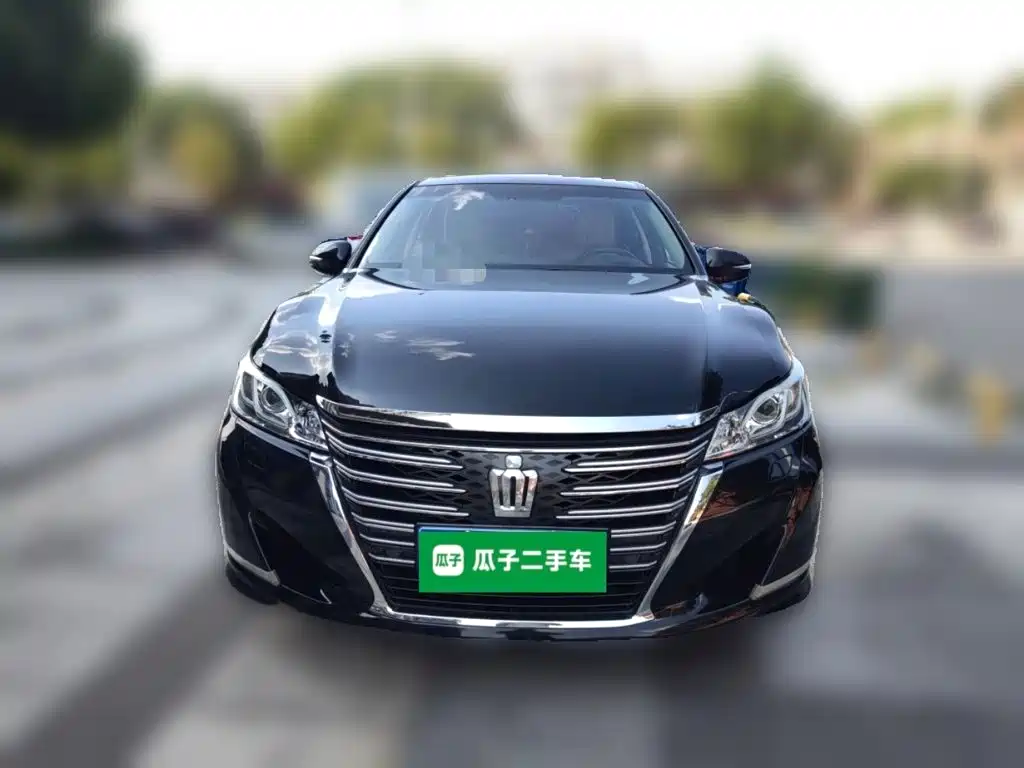 Toyota Crown — миниатюра 23