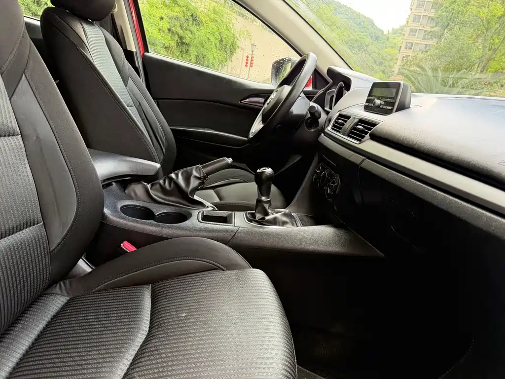 Mazda 3 Axela — миниатюра 10