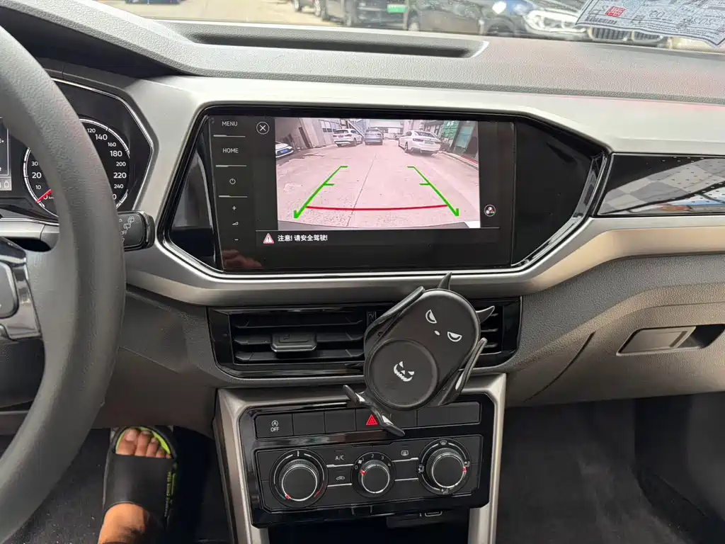Volkswagen T-Cross — миниатюра 14