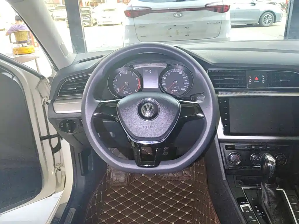 Volkswagen Lamando — миниатюра 11