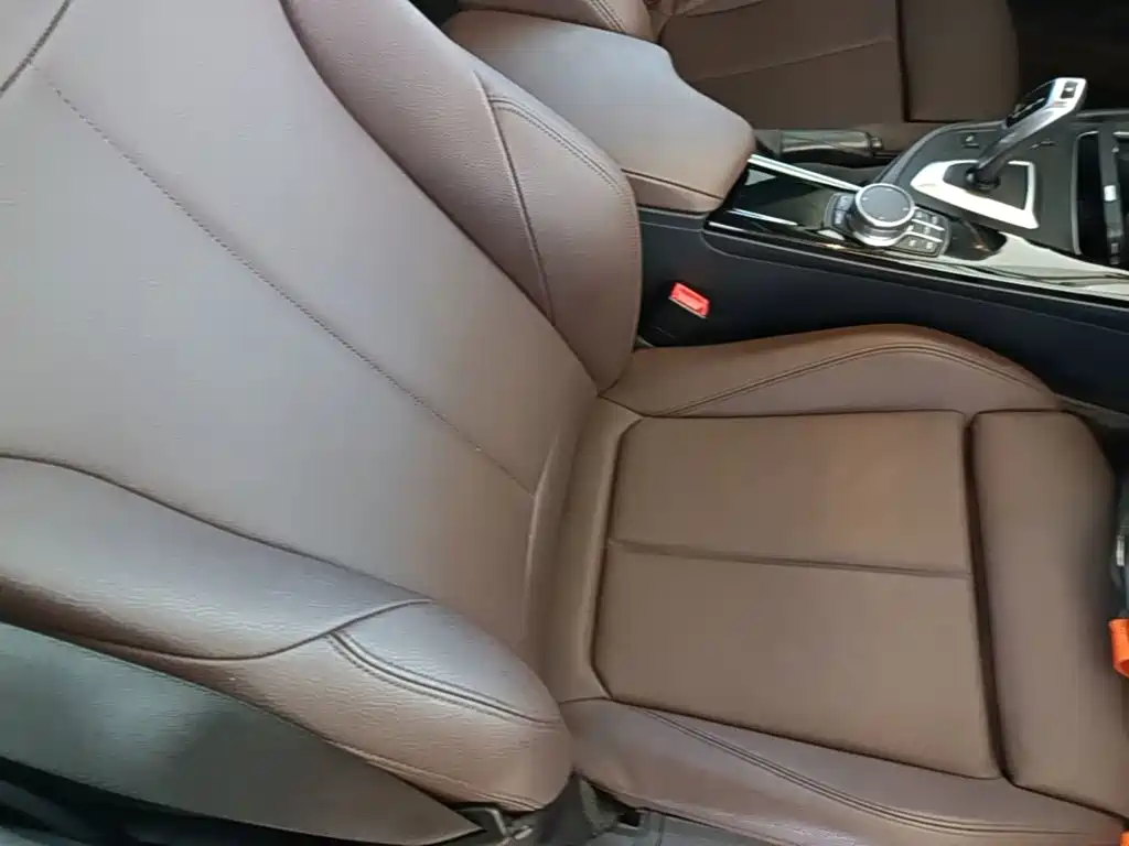 BMW 3 Series — миниатюра 25