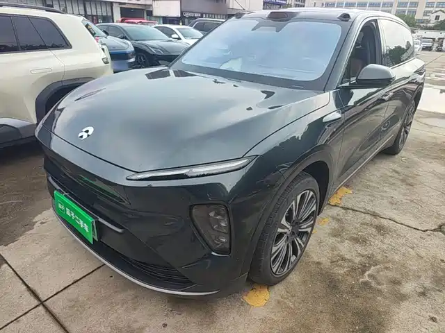 2023 Nio ES8