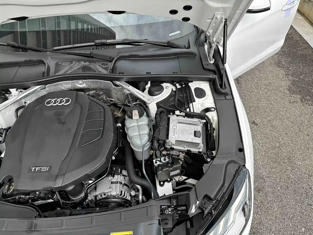 Audi A4L — миниатюра 8