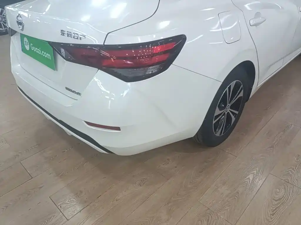 Nissan Sylphy — миниатюра 8