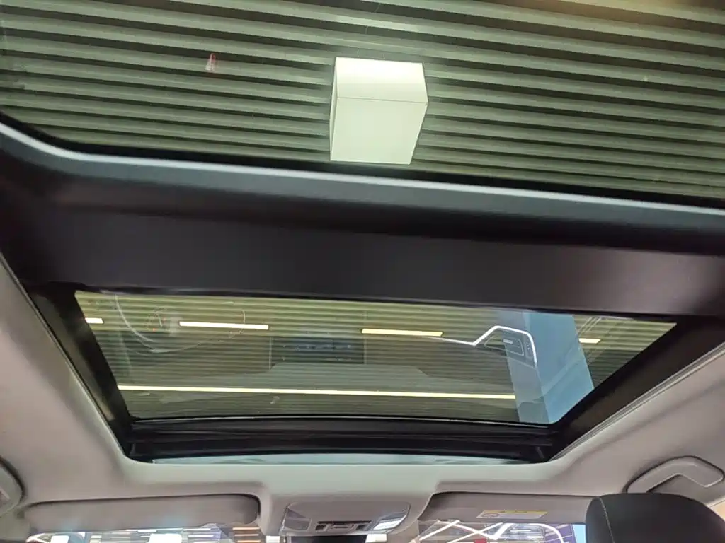 Toyota RAV4 — миниатюра 18