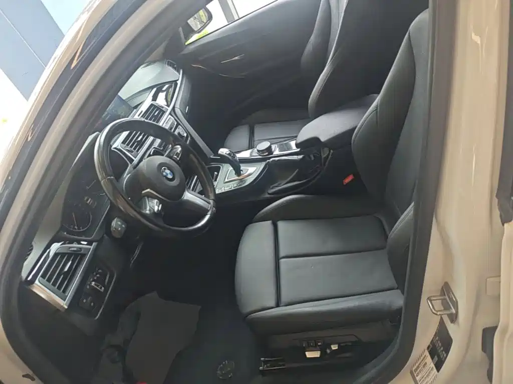 BMW 3 Series — миниатюра 15