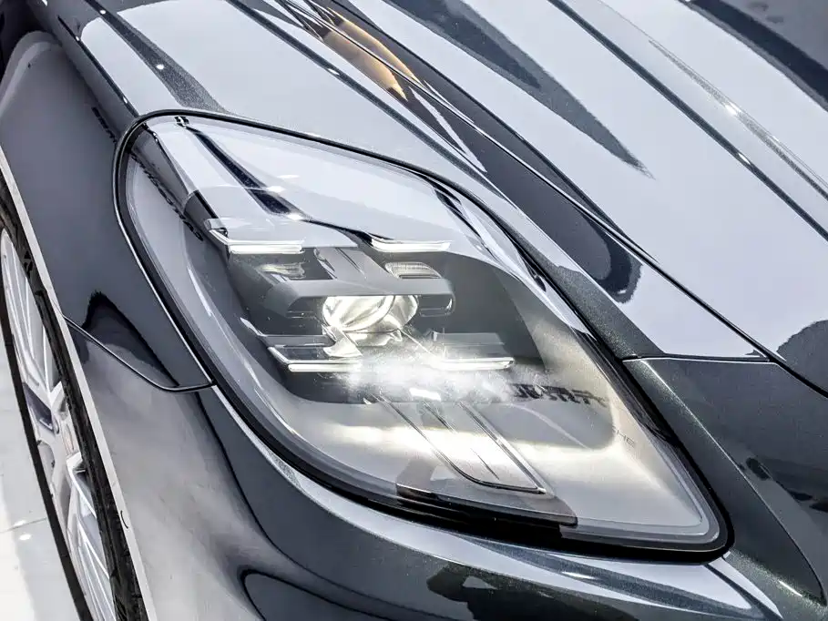 Porsche Panamera — миниатюра 17