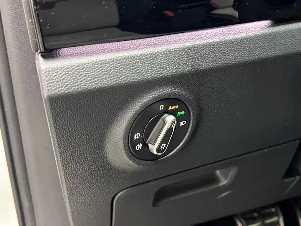 Volkswagen Tayron X 330TSI 2WD Premium Connected Edition, фото 7