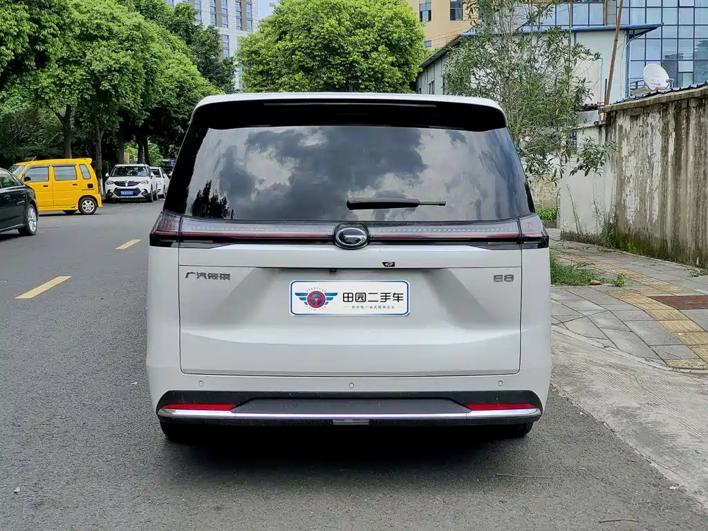 GAC Motor 传祺E8 PHEV — миниатюра 5