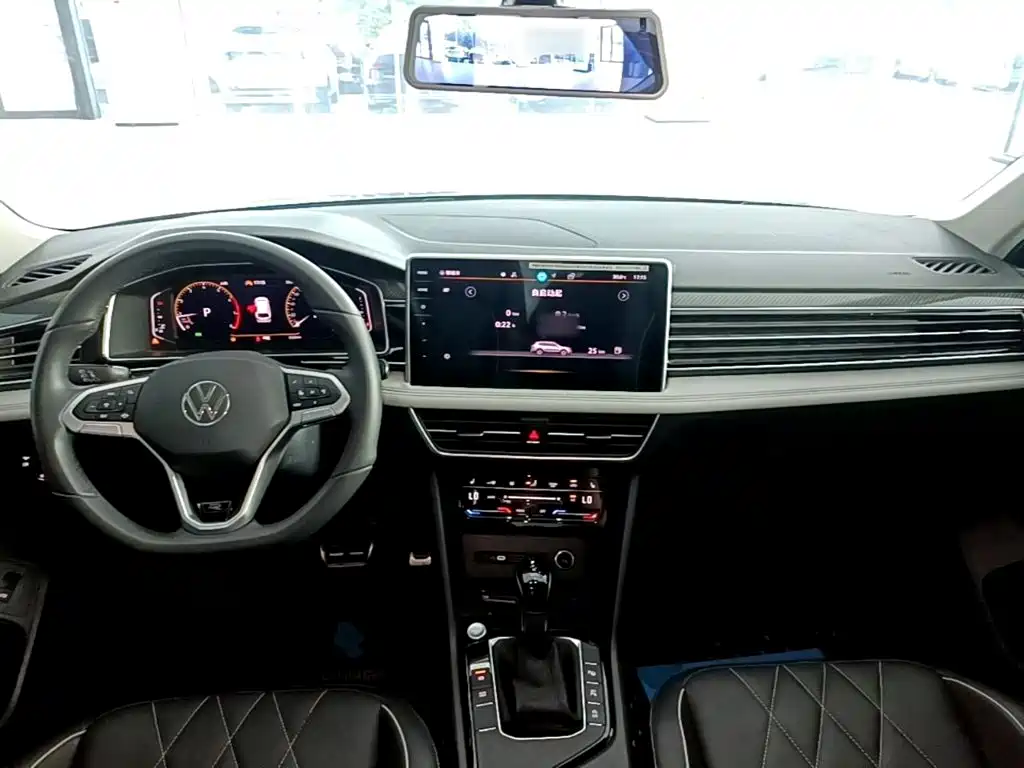 Volkswagen Tiguan L L 2025 330TSI AT R-Line
