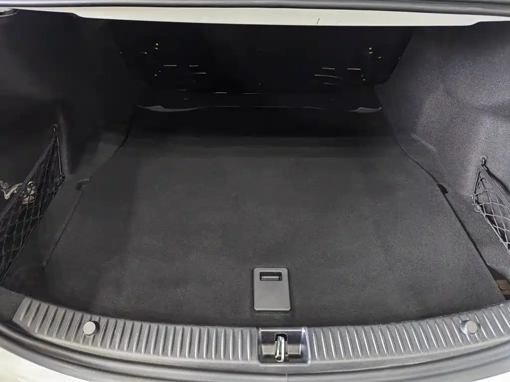 Mercedes-Benz C-Class — миниатюра 21
