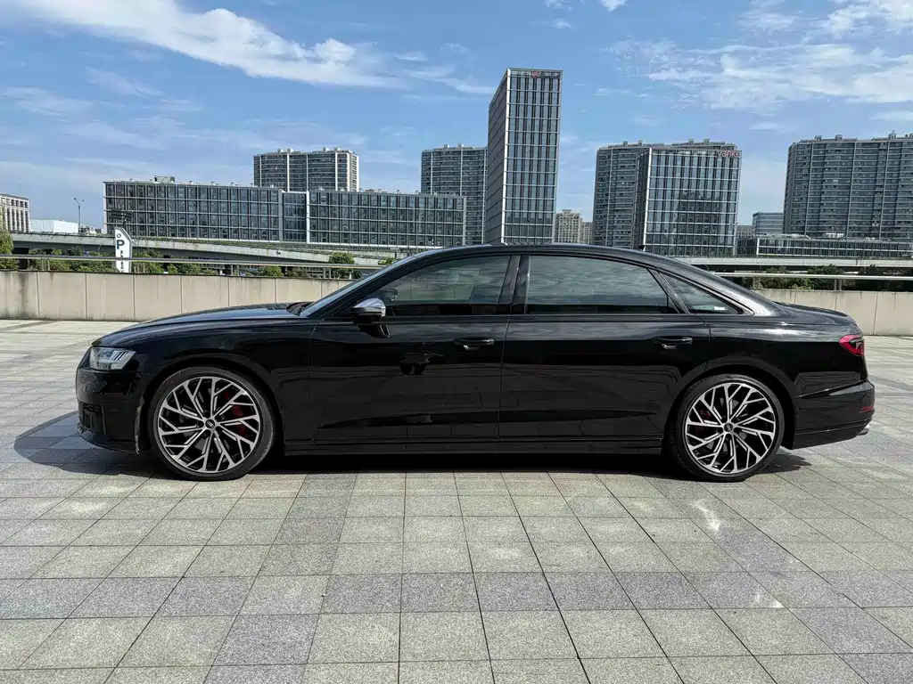 Audi S8 — миниатюра 5