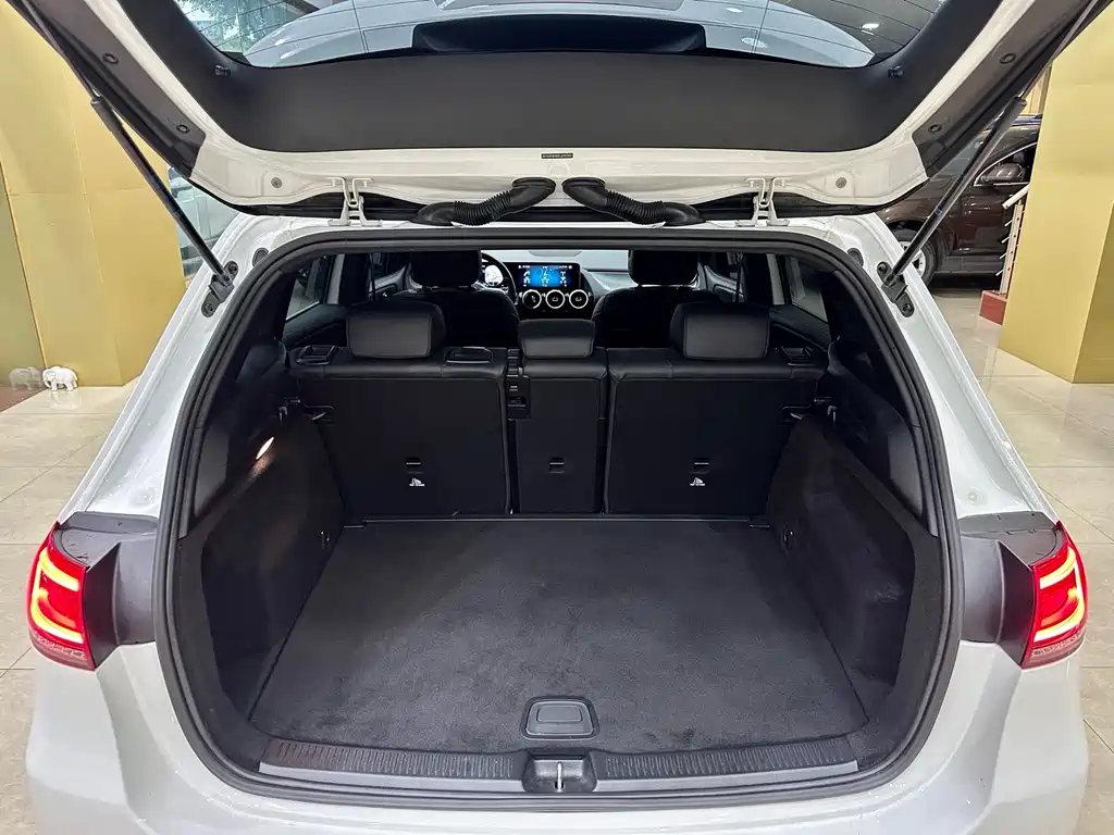 Mercedes-Benz B-Class — миниатюра 20