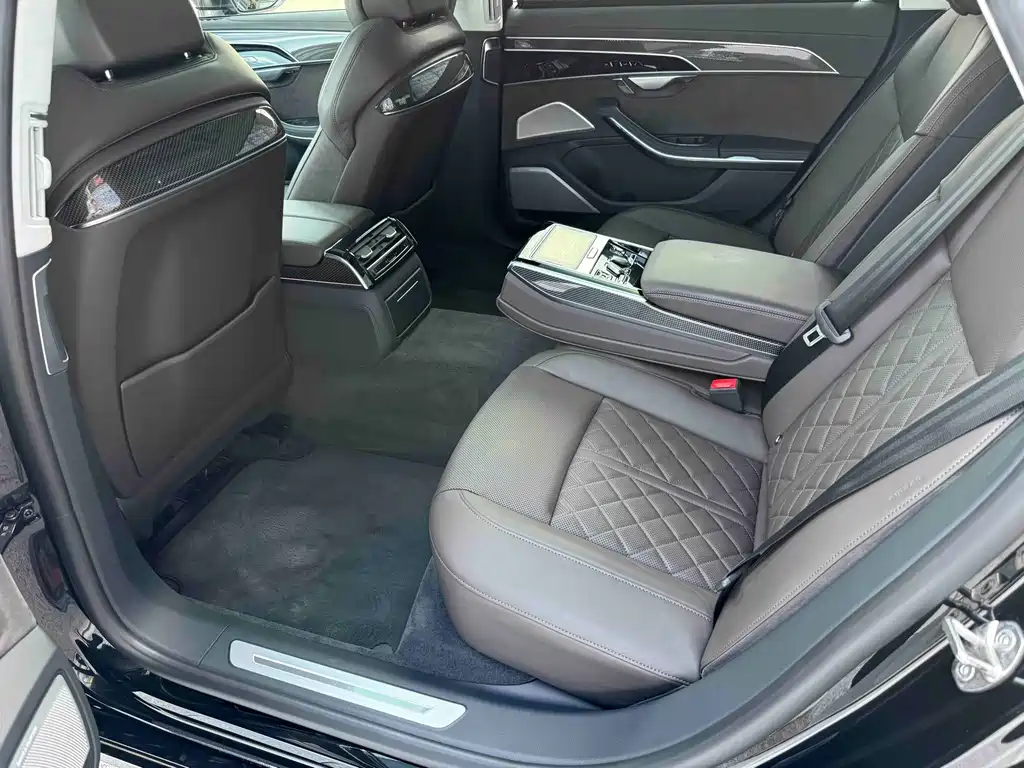 Audi S8 — миниатюра 16