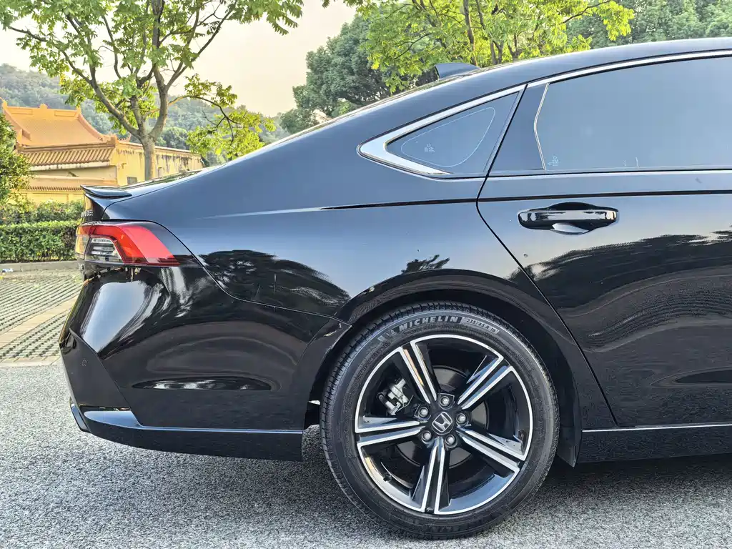 Honda Inspire — миниатюра 12